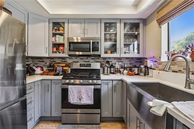 $875,000 | 1832 Oak Tree Drive, Unit 13, Los Angeles, CA 90041