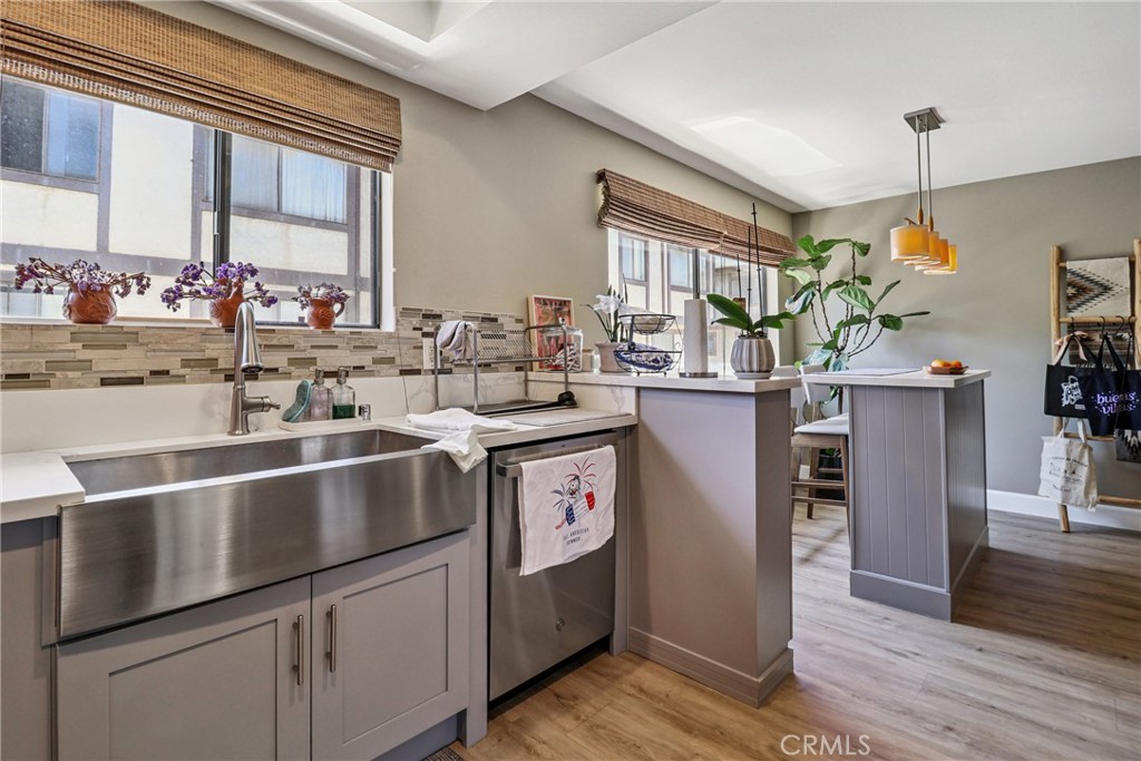 1832 Oak Tree Drive, Unit 13 Los Angeles, CA 90041 - Photo 13 of 38 Kitchen