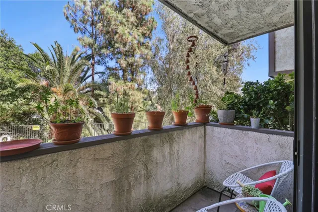 $875,000 | 1832 Oak Tree Drive, Unit 13, Los Angeles, CA 90041