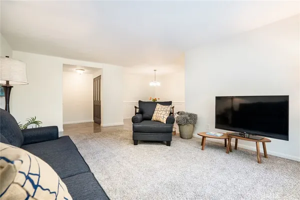 $731,000 | 8777 Coral Springs Court, Huntington Beach, CA 92646