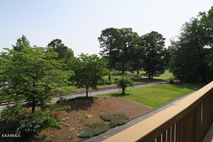 1686 Louisville Road Alcoa, TN 37701 - Photo 11 of 39 IMG_2082