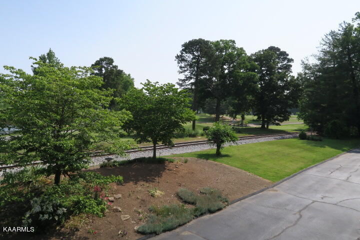 1686 Louisville Road Alcoa, TN 37701 - Photo 12 of 39 IMG_2084
