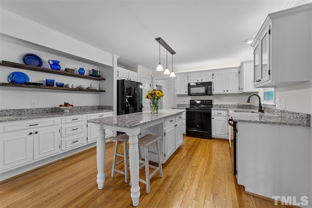 2319 Umstead Road Durham, NC 27712 - Photo 4 of 29