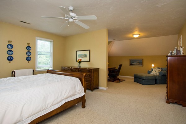 28 Huckleberry Road Hopkinton, MA 01748 - Photo 16 of 29 Gallery Image 16