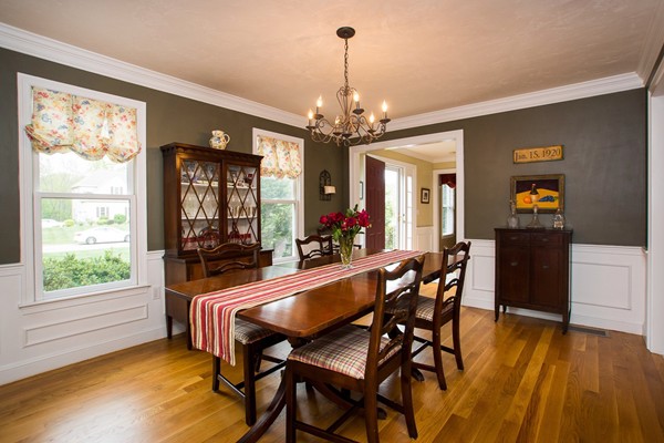 28 Huckleberry Road Hopkinton, MA 01748 - Photo 5 of 29 Gallery Image 5