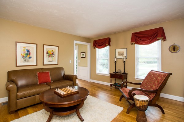 28 Huckleberry Road Hopkinton, MA 01748 - Photo 6 of 29 Gallery Image 6