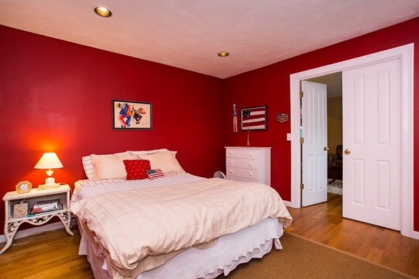 28 Huckleberry Road Hopkinton, MA 01748 - Photo 8 of 29 Gallery Image 8