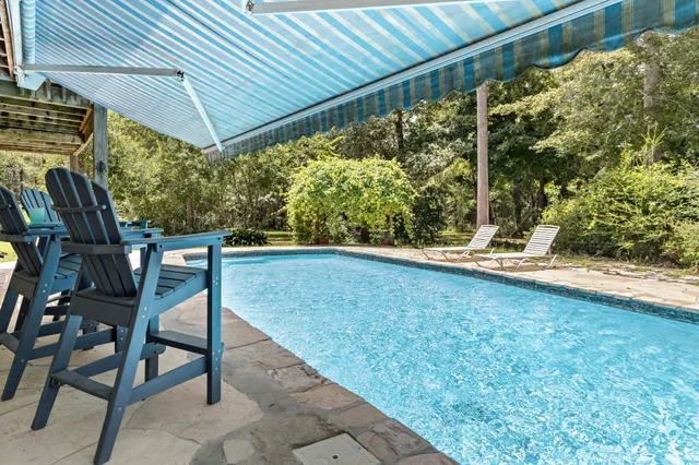 a view of outdoor space yard and patio