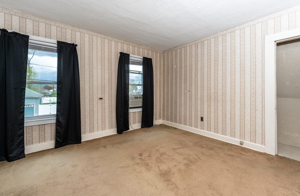 271 Cumberland Road Lowell, MA 01850 - Photo 23 of 42 Gallery Image 23