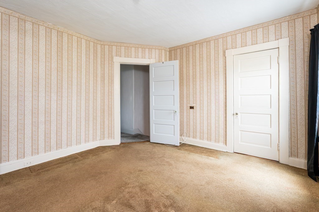 271 Cumberland Road Lowell, MA 01850 - Photo 25 of 42 Gallery Image 25