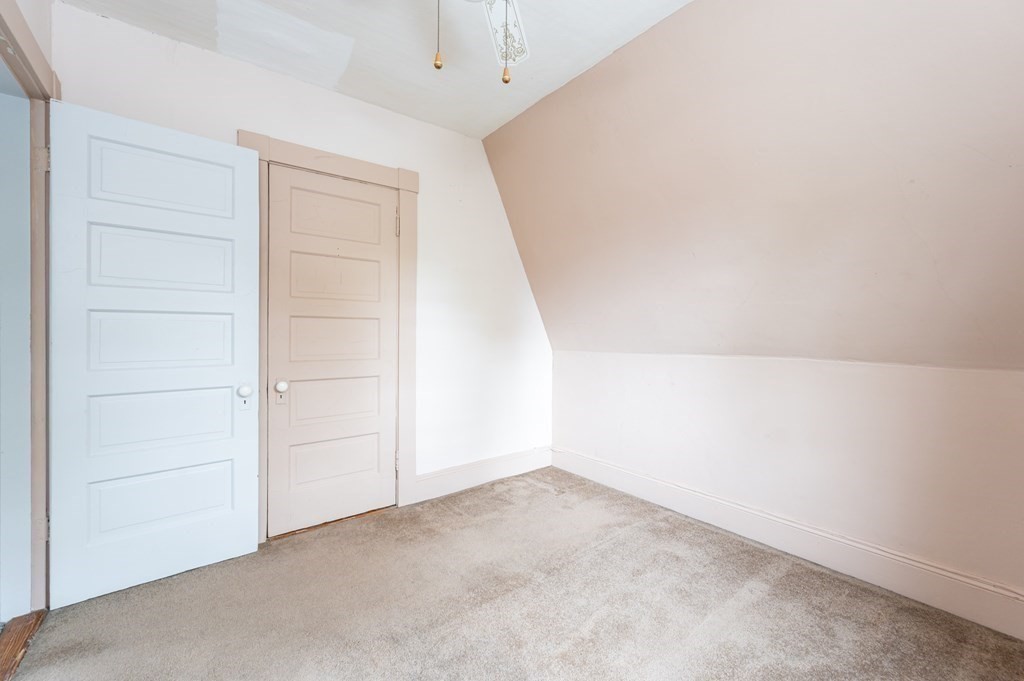 271 Cumberland Road Lowell, MA 01850 - Photo 29 of 42 Gallery Image 29