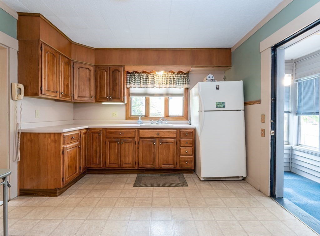 271 Cumberland Road Lowell, MA 01850 - Photo 5 of 42 Gallery Image 5