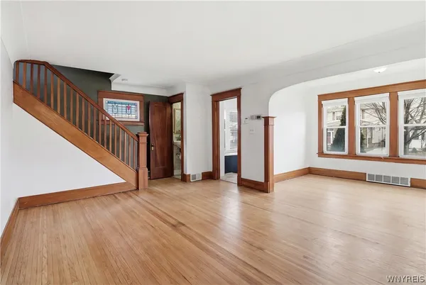 $319,900 | 181 Mang Avenue, Tonawanda, NY 14217
