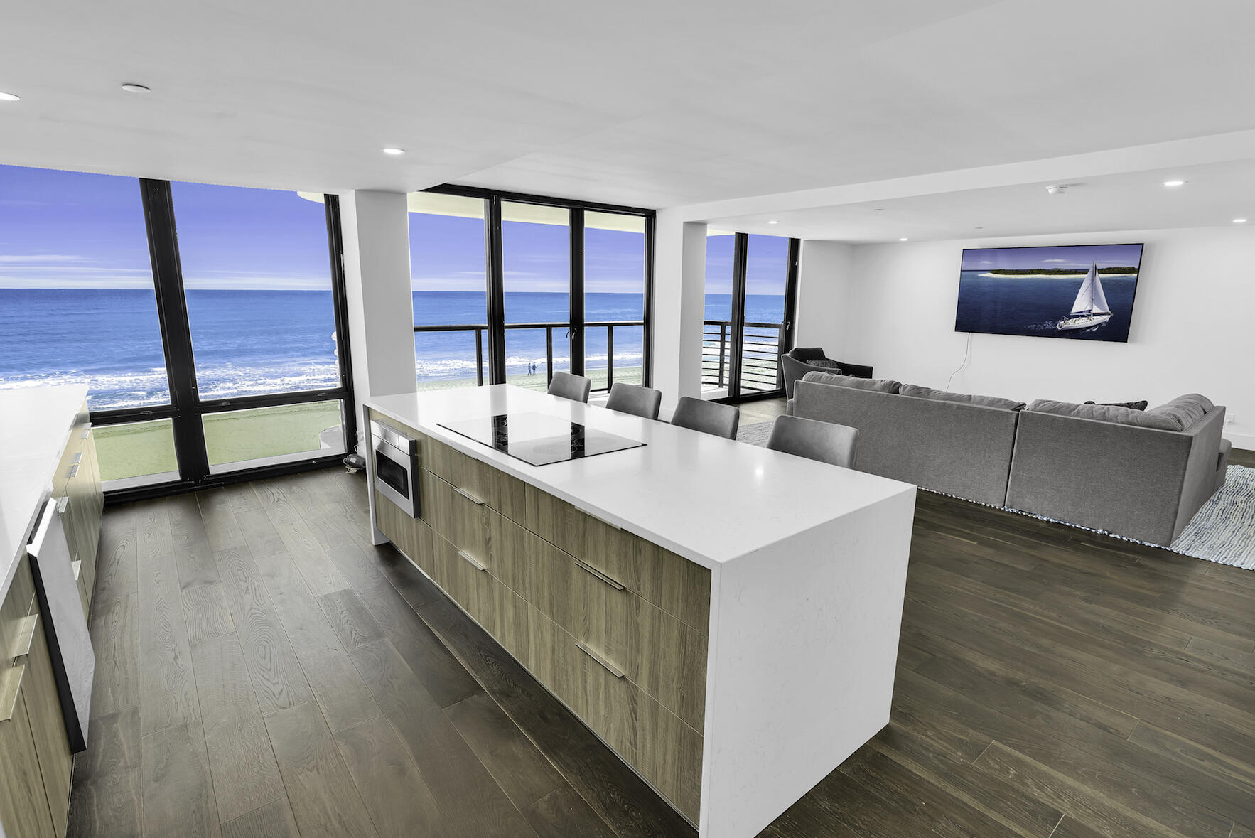250 South Ocean Boulevard, Unit 2E Boca Raton, FL 33432 - Photo 3 of 24 Kitchen/living
