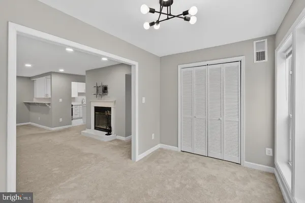 $2,250 | 10114 Oakton Terrace Road, Oakton, VA 22124