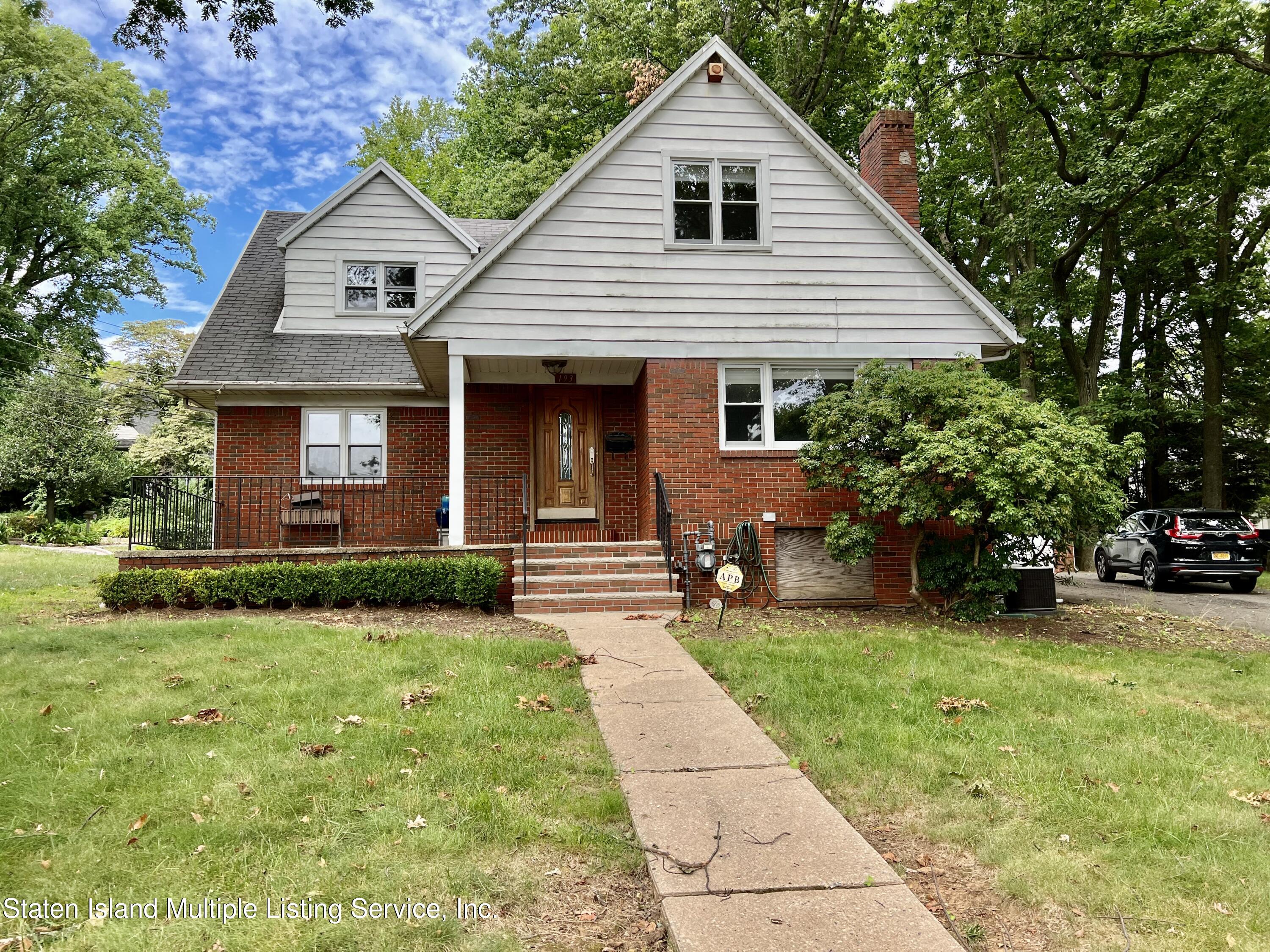 193 Longview Road Staten Island, NY 10301 - Photo 1 of 3 IMG_8482