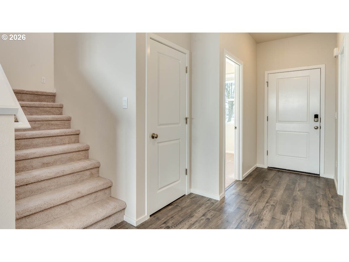 3352 Eden Way Eugene, OR 97404 - Photo 2 of 24