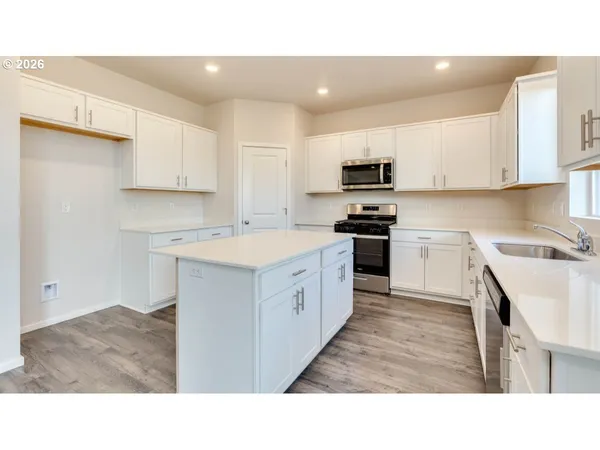 $519,995 | 3352 Eden Way, Eugene, OR 97404