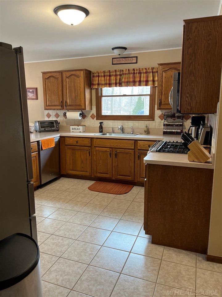 52154 Boland Road New Baltimore, MI 48047 - Photo 9 of 33 50064098-8.JPG