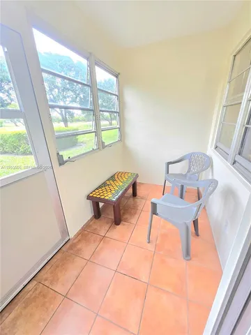 $1,650 | 300 Southwest 130th Terrace, Unit 113B, Pembroke Pines, FL 33027