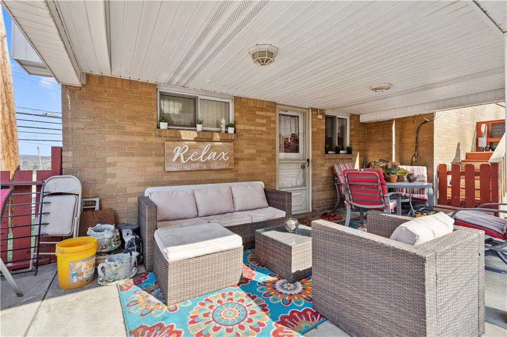 638 Friday Road Pittsburgh, PA 15209 - Photo 23 of 30 Gallery Image 23
