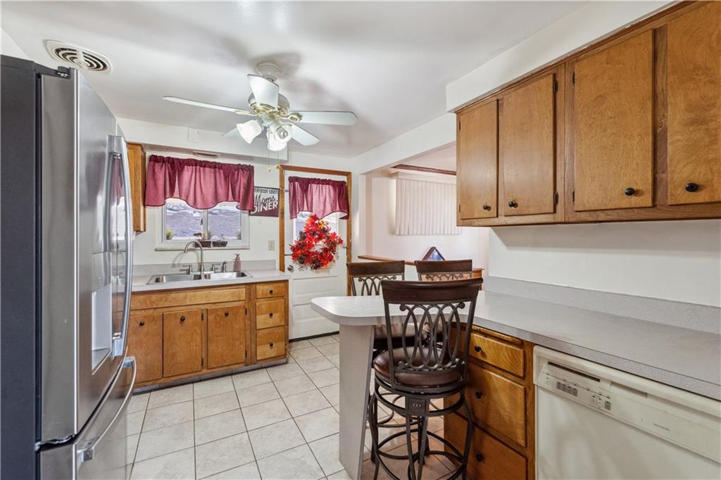 638 Friday Road Pittsburgh, PA 15209 - Photo 10 of 30 Gallery Image 10