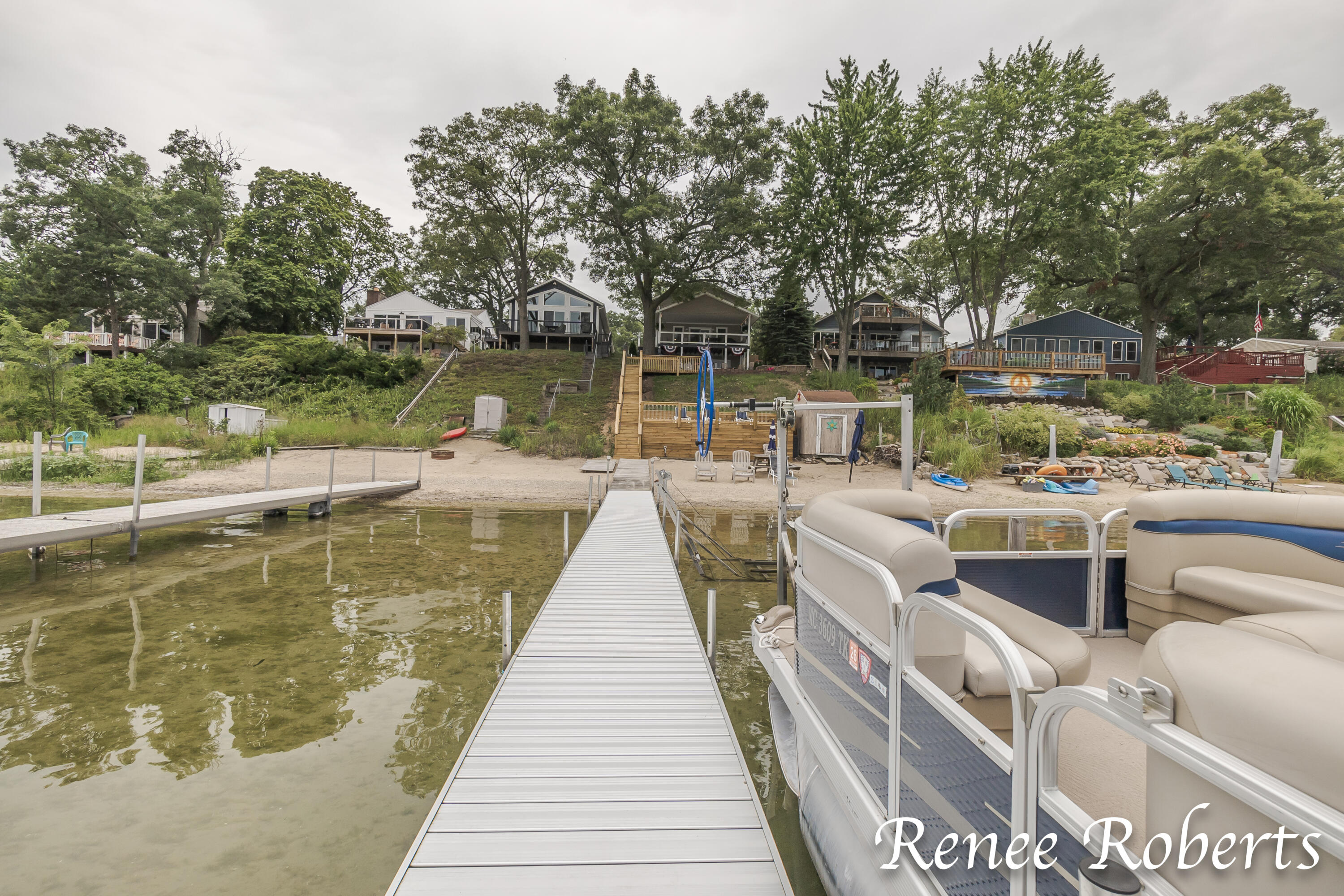 447 Grover Road Muskegon, MI 49442 - Photo 119 of 169 447 Grover Rd-106