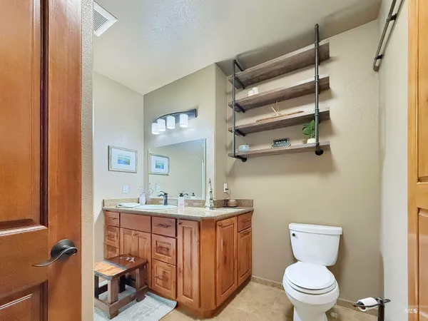 $925,000 | 1030 Tempest Lane, Viola, ID 83872