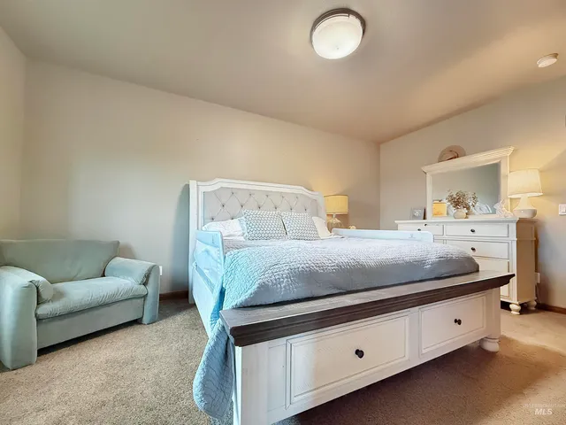 $975,000 | 1030 Tempest Lane, Viola, ID 83872