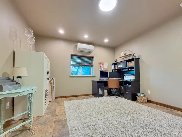 $975,000 | 1030 Tempest Lane, Viola, ID 83872