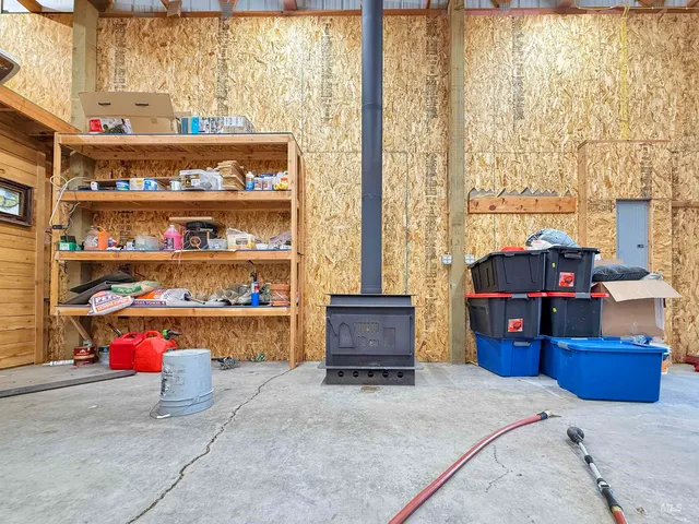 $975,000 | 1030 Tempest Lane, Viola, ID 83872