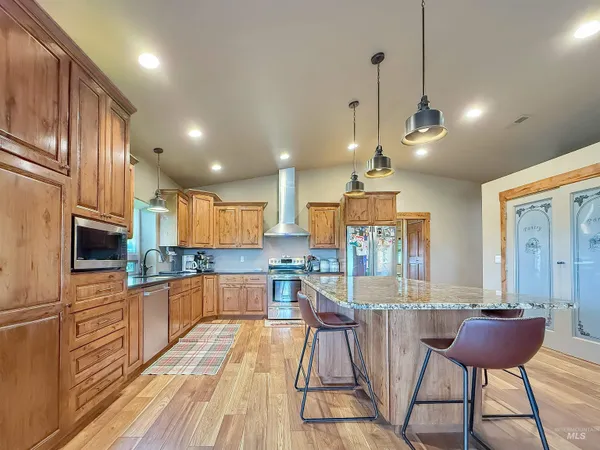 $925,000 | 1030 Tempest Lane, Viola, ID 83872
