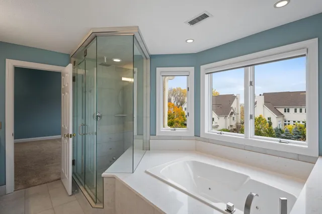 $5,000 | 517 River Street, Minneapolis, MN 55401