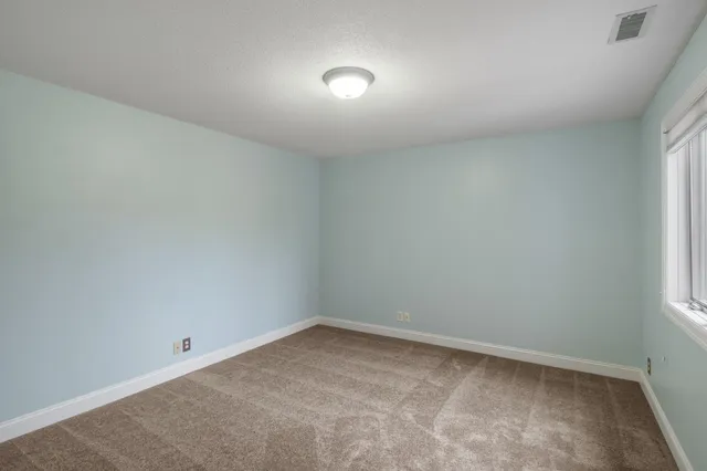 $5,000 | 517 River Street, Minneapolis, MN 55401