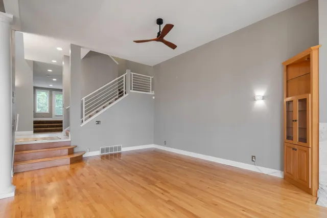 $5,000 | 517 River Street, Minneapolis, MN 55401