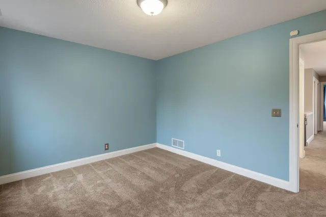 $5,000 | 517 River Street, Minneapolis, MN 55401