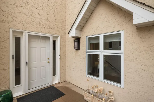 $5,000 | 517 River Street, Minneapolis, MN 55401