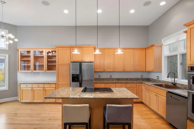 $5,000 | 517 River Street, Minneapolis, MN 55401