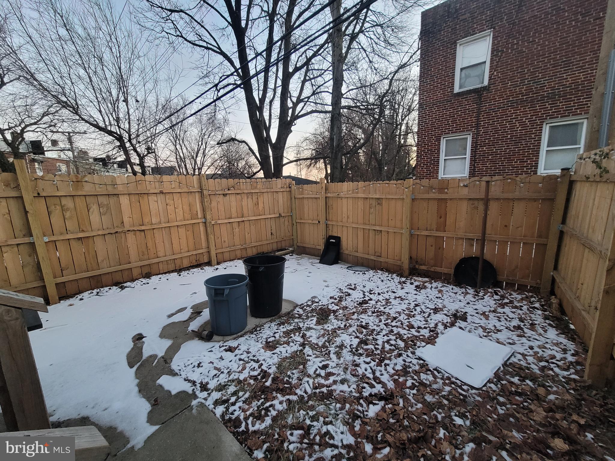 630 Wicklow Road Baltimore, MD 21229 - Photo 27 of 28 Rear Fenced Yard