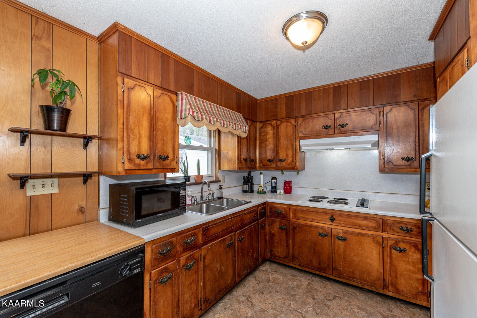 1399 Niles Ferry Road Greenback, TN 37742 - Photo 10 of 28 a kitchen with lots of counter top space and a sink