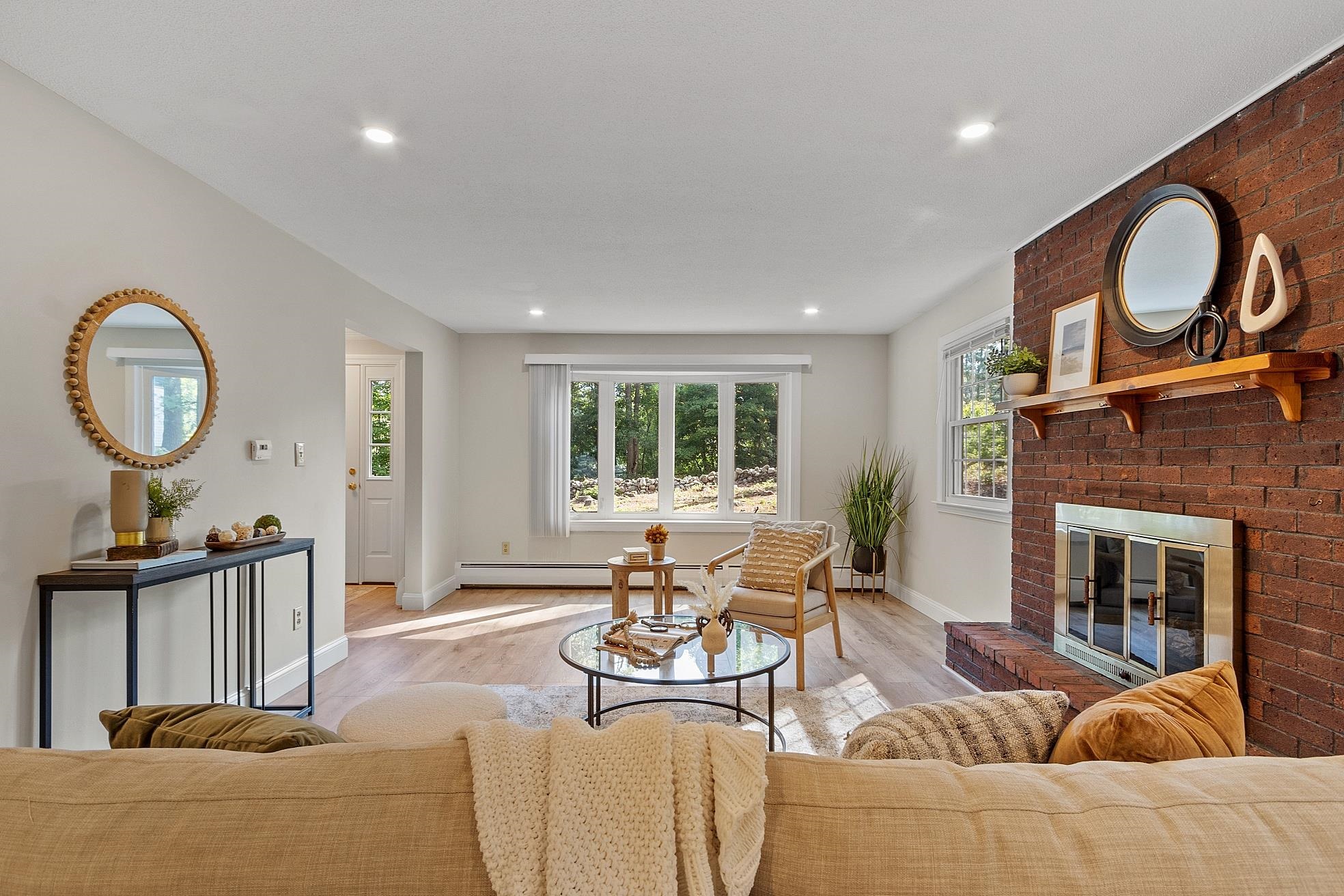 51 Perkins Road Londonderry, NH 03053 - Photo 7 of 39 Gallery Image 7