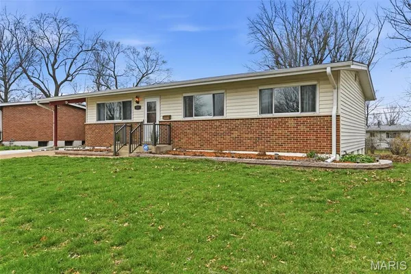 $197,500 | 765 Kostka Lane, Florissant, MO 63031