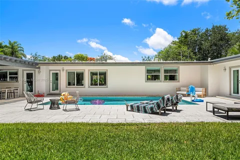 $3,475,000 | 11001 Southwest 64th Avenue, Pinecrest, FL 33156