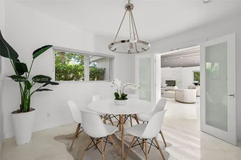 $3,475,000 | 11001 Southwest 64th Avenue, Pinecrest, FL 33156