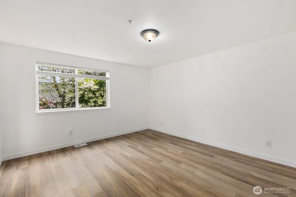 $519,000 | 15511 35th Avenue West, Unit H, Lynnwood, WA 98087
