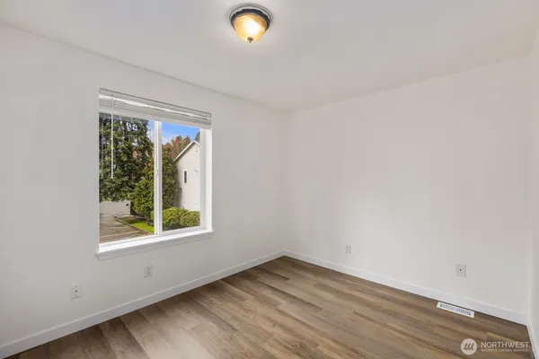 $519,000 | 15511 35th Avenue West, Unit H, Lynnwood, WA 98087