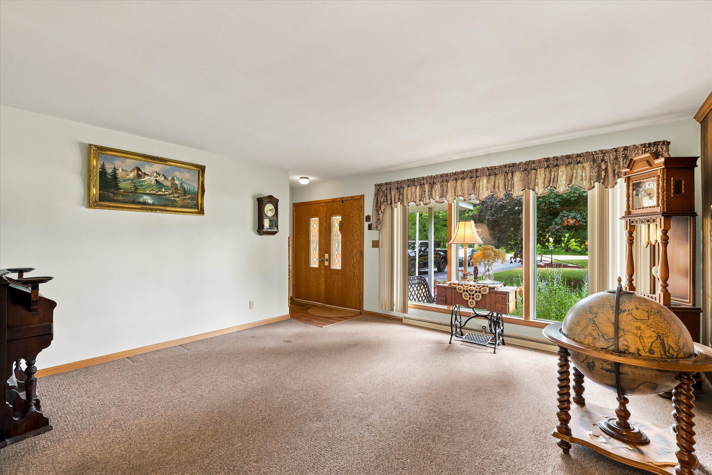 3835 West 5 1/2 Mile Road Raymond, WI 53108 - Photo 6 of 35 04-Living Room