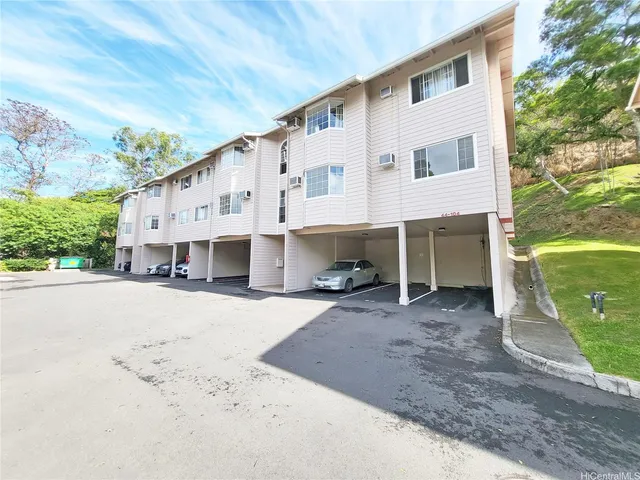 $3,000 | 44-104 Ikeanani Drive, Unit 314, Kaneohe, HI 96744