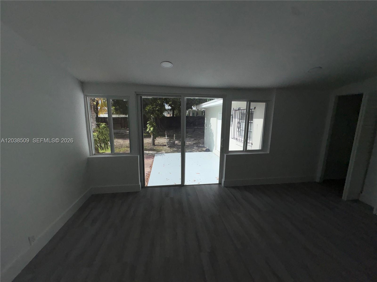 2920 Southwest 15th Street Miami, FL 33145 - Photo 11 of 21