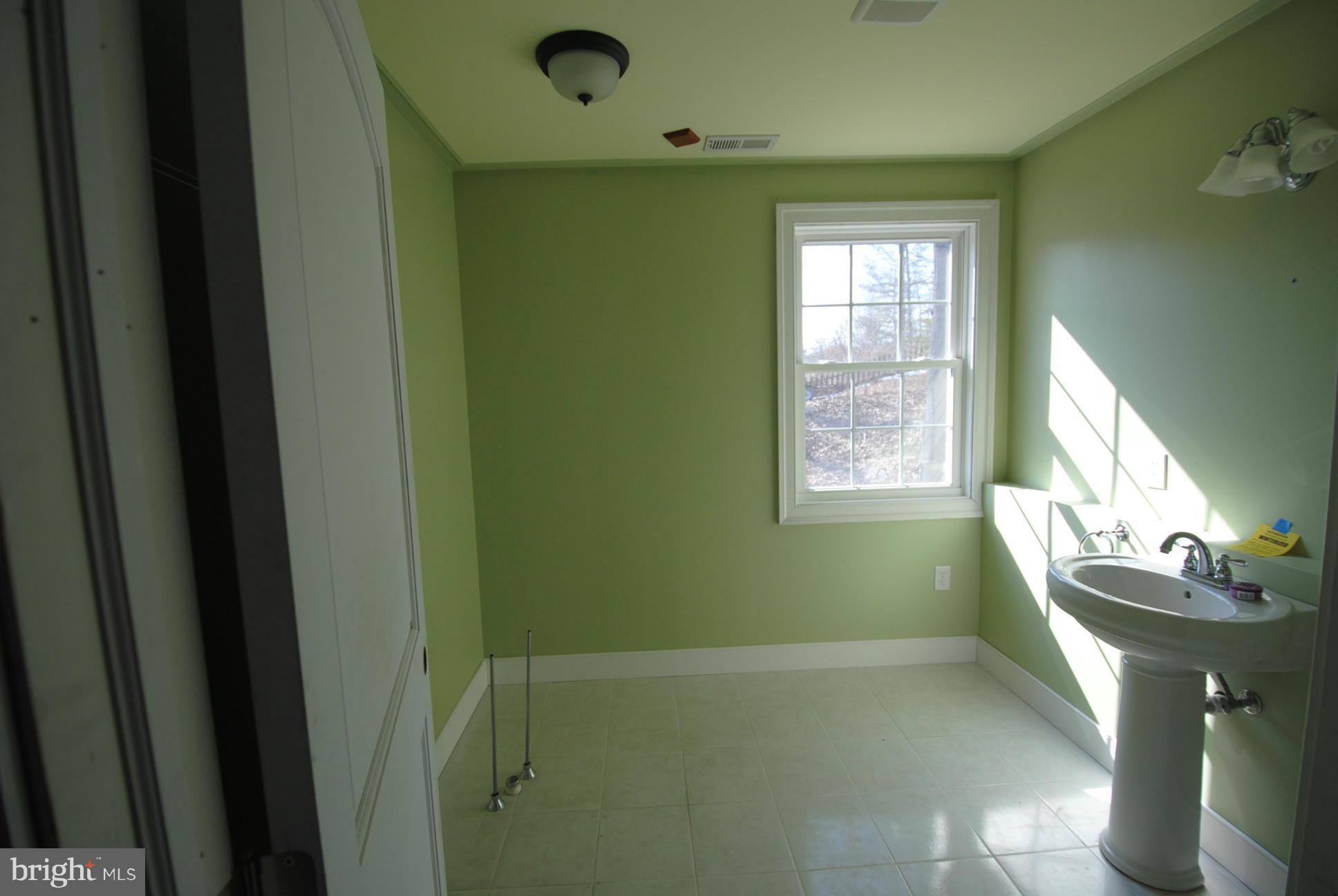 150 Brook View Road Front Royal, VA 22630 - Photo 28 of 28 Bath